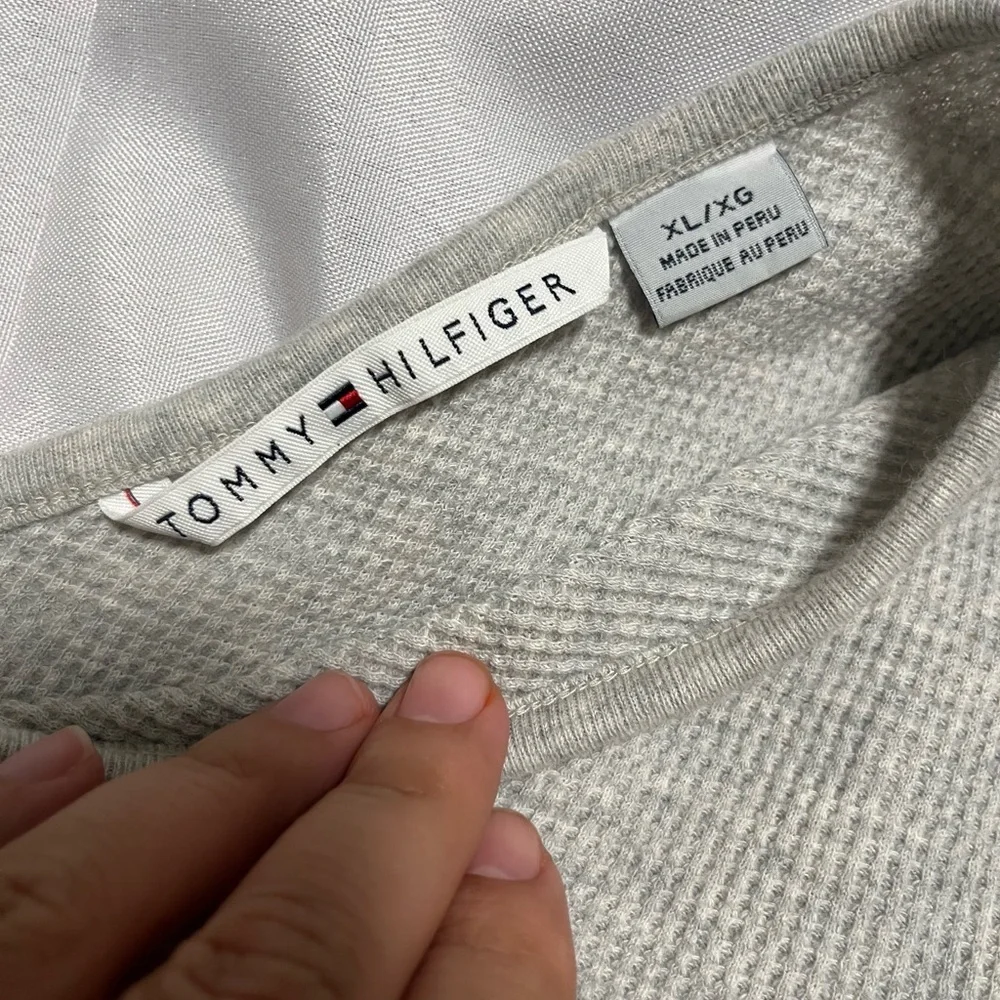 Tommy Hilfiger Light Gray Long Sleeve Top
